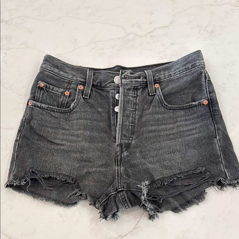 Levi 501 Cut Off Shorts